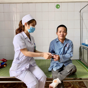 HÀ TRUNG: YÊU THƯƠNG TRAO ĐI LÀ YÊU THƯƠNG CÒN MÃI