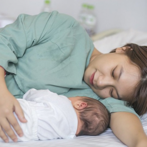 CHĂM SÓC SẢN PHỤ SAU SINH THƯỜNG