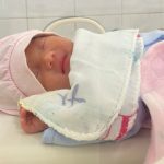 BỆNH VIỆN ĐA KHOA HÀ TRUNG: PHẪU THUẬT CẤP CỨU THÀNH CÔNG CASE SƠ SINH NON THÁNG 34 TUẦN, 2.1KG