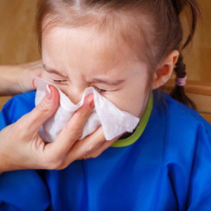 DẤU HIỆU TRẺ MẮC VIÊM ĐƯỜNG HÔ HẤP CẦN NHẬP VIỆN